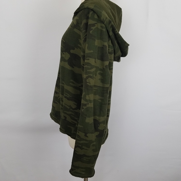 SANCTUARY CAMO HOODIE - Picture 6 of 8